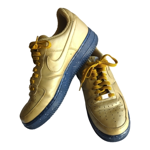 NikeiD Custom Designed  Gold and Black Sneakers 2015 Size 8.5 - Picture 3 of 16